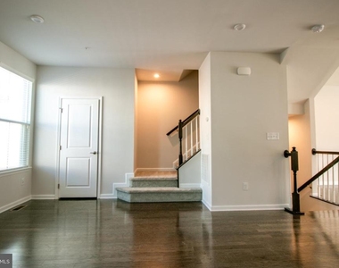 308 Blue Welsh Street - Photo Thumbnail 5