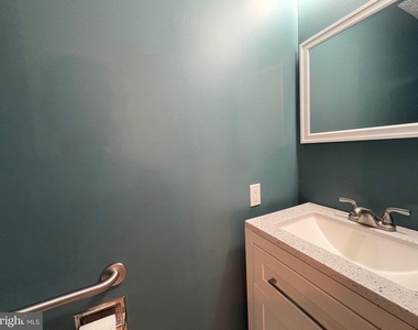 2645 Adams Street - Photo Thumbnail 2