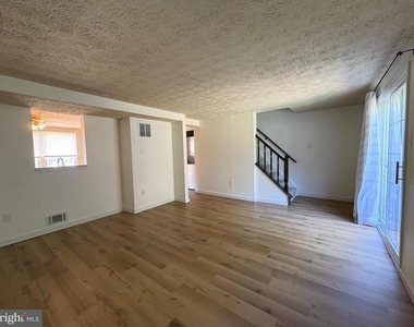 2645 Adams Street - Photo Thumbnail 4