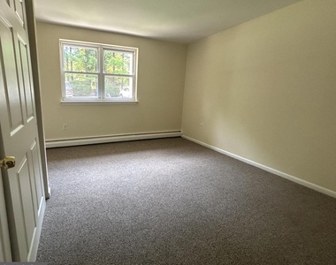 333 Lacey Avenue - Photo Thumbnail 6
