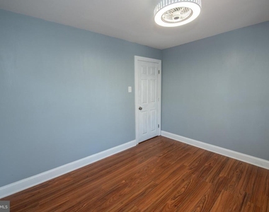 606 Green Street - Photo Thumbnail 12