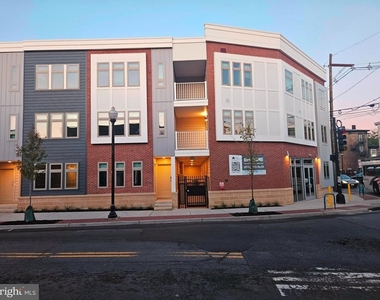 200 Hamilton Avenue - Photo Thumbnail 1