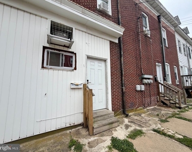345 Woodland Street - Photo Thumbnail 7
