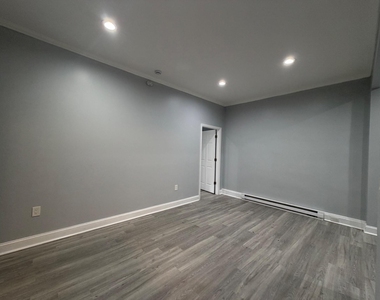 345 Woodland Street - Photo Thumbnail 4