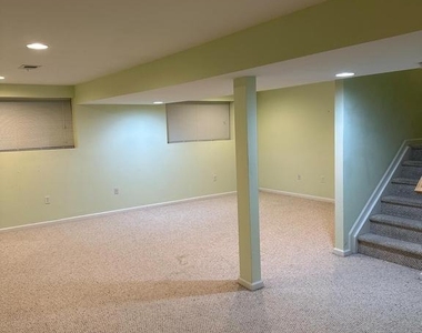 193 Fountayne Lane - Photo Thumbnail 15
