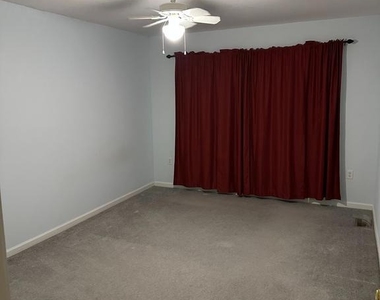 193 Fountayne Lane - Photo Thumbnail 11