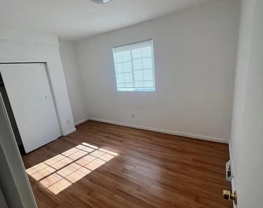 32 E Browning Road - Photo Thumbnail 3