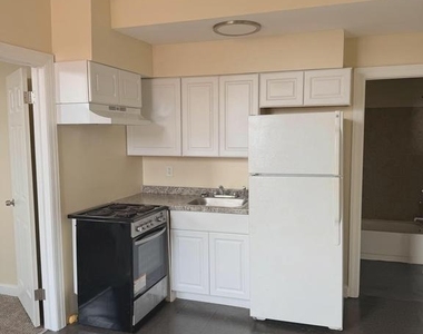 64 W Antietam Street - Photo Thumbnail 3