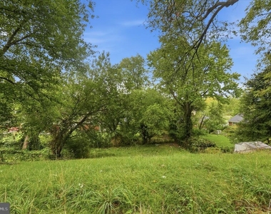 7005 Halleck Street - Photo Thumbnail 32