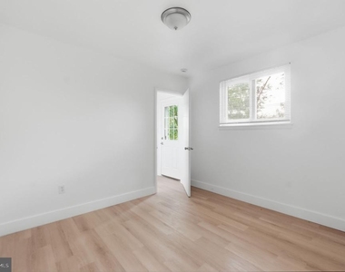 7005 Halleck Street - Photo Thumbnail 20