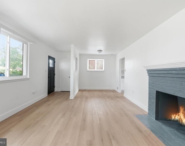 7005 Halleck Street - Photo Thumbnail 3