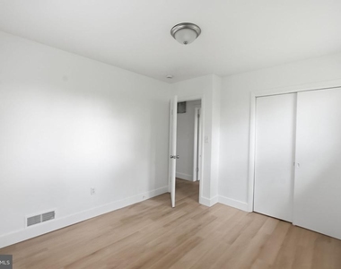 7005 Halleck Street - Photo Thumbnail 15