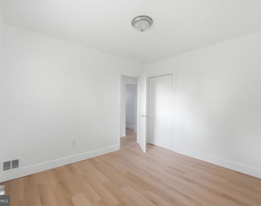 7005 Halleck Street - Photo Thumbnail 12