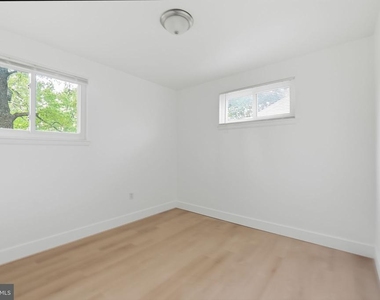 7005 Halleck Street - Photo Thumbnail 11