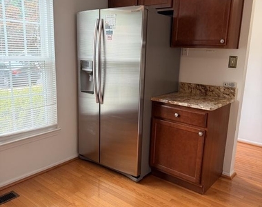15765 Haynes Rd - Photo Thumbnail 4