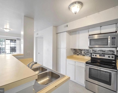 14000 Lord Marlborough Place - Photo Thumbnail 8