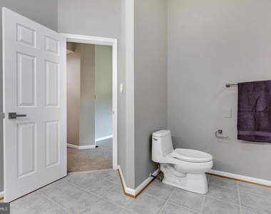 16131 Parklawn Place - Photo Thumbnail 31