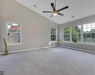 16131 Parklawn Place - Photo Thumbnail 27