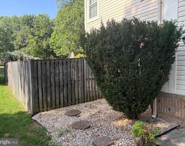 16131 Parklawn Place - Photo Thumbnail 33