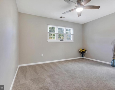 16131 Parklawn Place - Photo Thumbnail 22