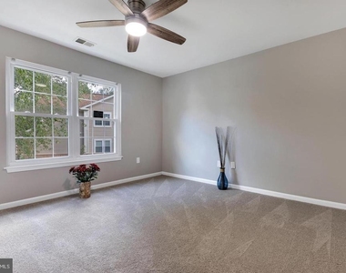 16131 Parklawn Place - Photo Thumbnail 25