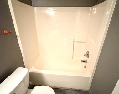 5053 Colburn Terrace - Photo Thumbnail 23