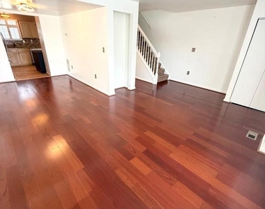 5053 Colburn Terrace - Photo Thumbnail 2