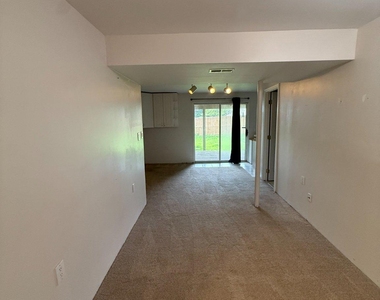18008 Wagonwheel Court - Photo Thumbnail 4