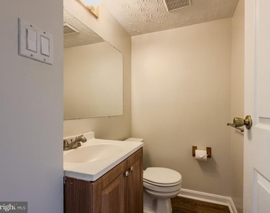 18008 Wagonwheel Court - Photo Thumbnail 14