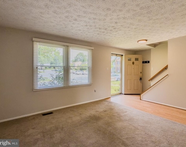 18008 Wagonwheel Court - Photo Thumbnail 10
