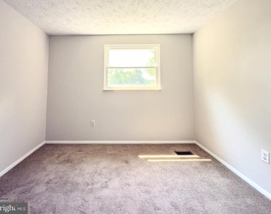 18008 Wagonwheel Court - Photo Thumbnail 19
