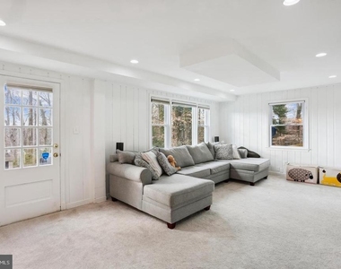 7832 Fulbright Court - Photo Thumbnail 32