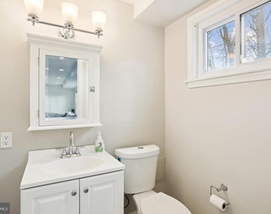 7832 Fulbright Court - Photo Thumbnail 27