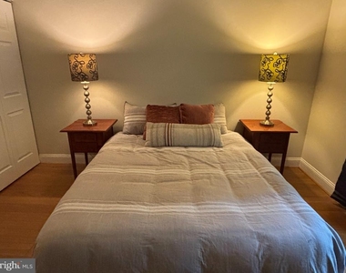 9966 Hellingly Place - Photo Thumbnail 11