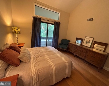 9966 Hellingly Place - Photo Thumbnail 13