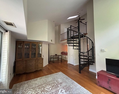 9966 Hellingly Place - Photo Thumbnail 1