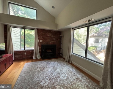 9966 Hellingly Place - Photo Thumbnail 4