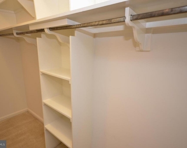 166 Crossbow Lane - Photo Thumbnail 9