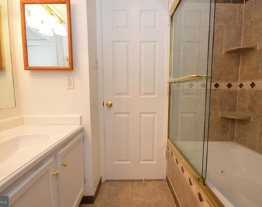166 Crossbow Lane - Photo Thumbnail 12