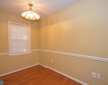 166 Crossbow Lane - Photo Thumbnail 7