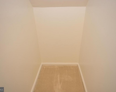 166 Crossbow Lane - Photo Thumbnail 10