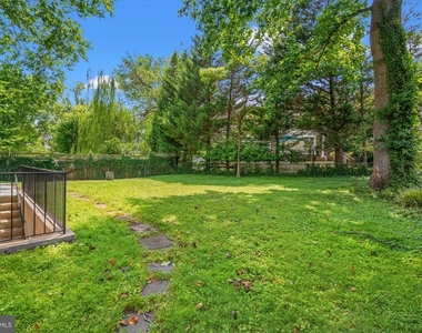 7504 Radnor Road - Photo Thumbnail 34