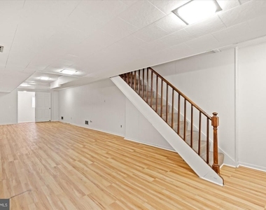 7504 Radnor Road - Photo Thumbnail 25