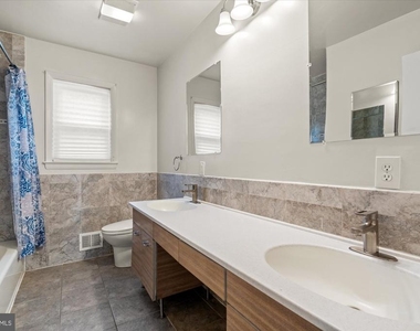 7504 Radnor Road - Photo Thumbnail 21