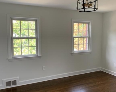 3120 Winnett Road - Photo Thumbnail 9