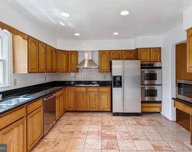 7416 Royal Dominion Drive - Photo Thumbnail 23