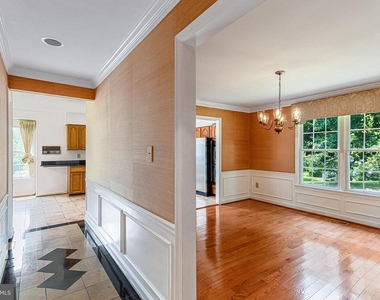 7416 Royal Dominion Drive - Photo Thumbnail 6