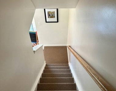 121 Moore Drive - Photo Thumbnail 23