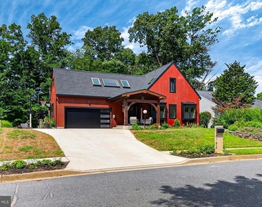 6192 Llanfair Drive - Photo Thumbnail 33