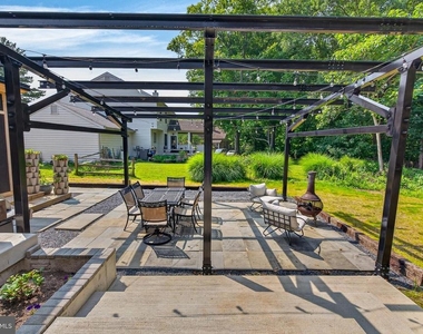 6192 Llanfair Drive - Photo Thumbnail 27